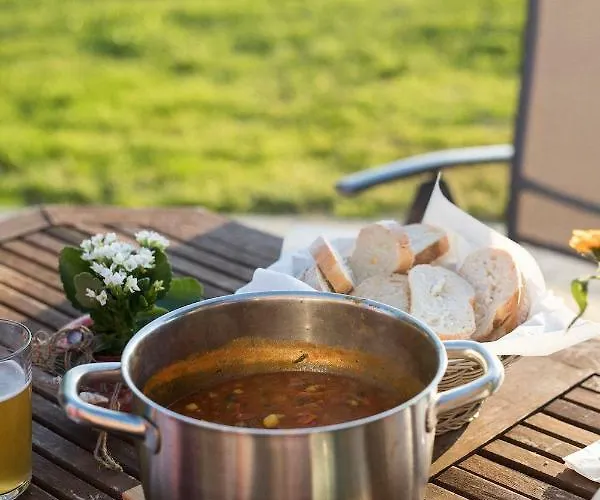 Lytte - Сasa de vacaciones *